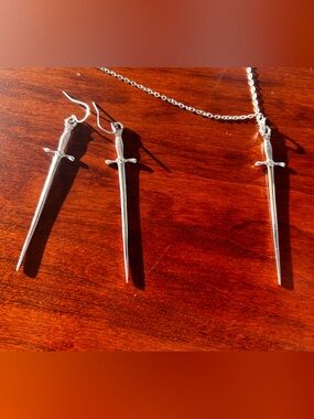 Vanessa Mooney - Sonnet of the Sword Necklace & Earrings Set in Silver